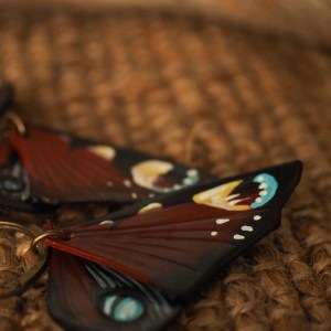 Neitoperhos-avaimenperä