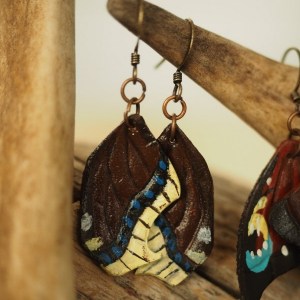 Suruvaippa-korvakorut