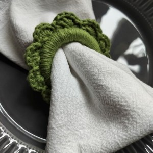 Virkattu lautasliinarengas